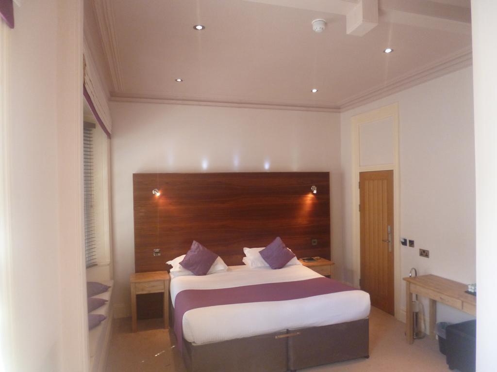 Superior King or Twin Room,232490206:JPEG